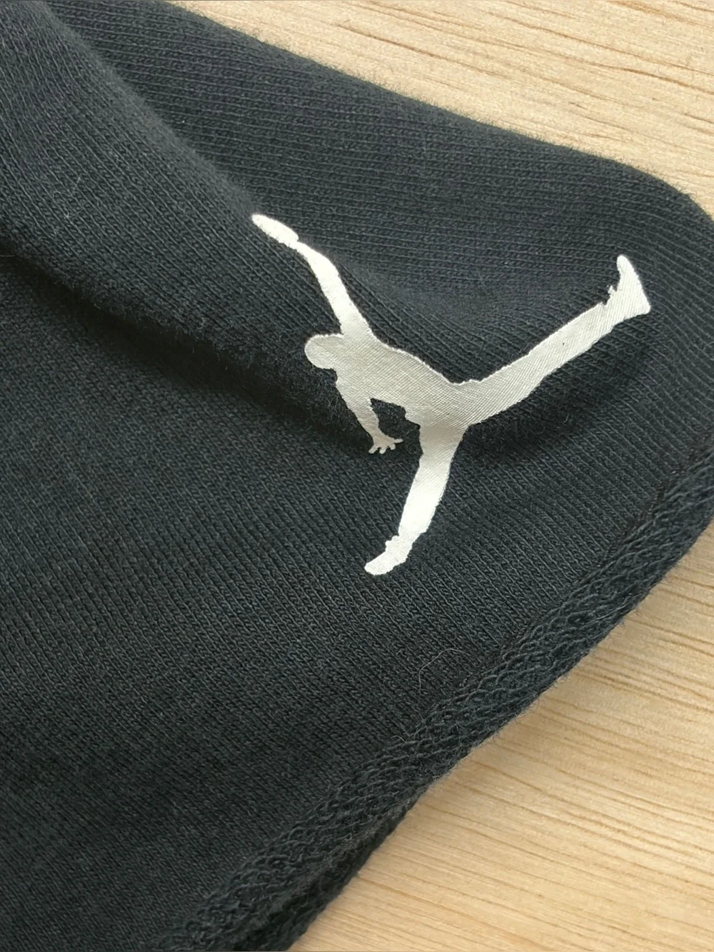 Nike Jordan Hoodie Mens Med. Black City of Flight AJ23 Basketball Short Sleeve